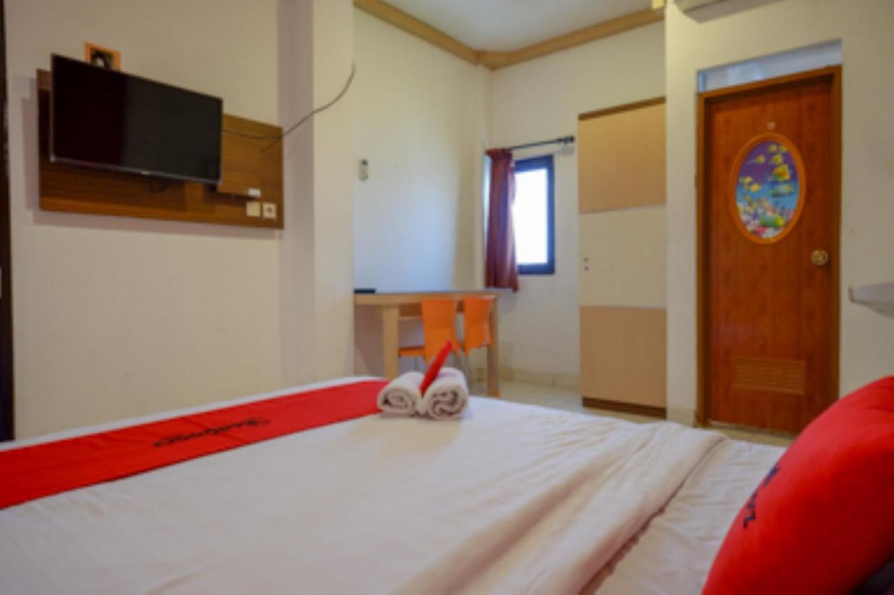 Oyo 1251 Residence 8 Семаранг Екстериор снимка