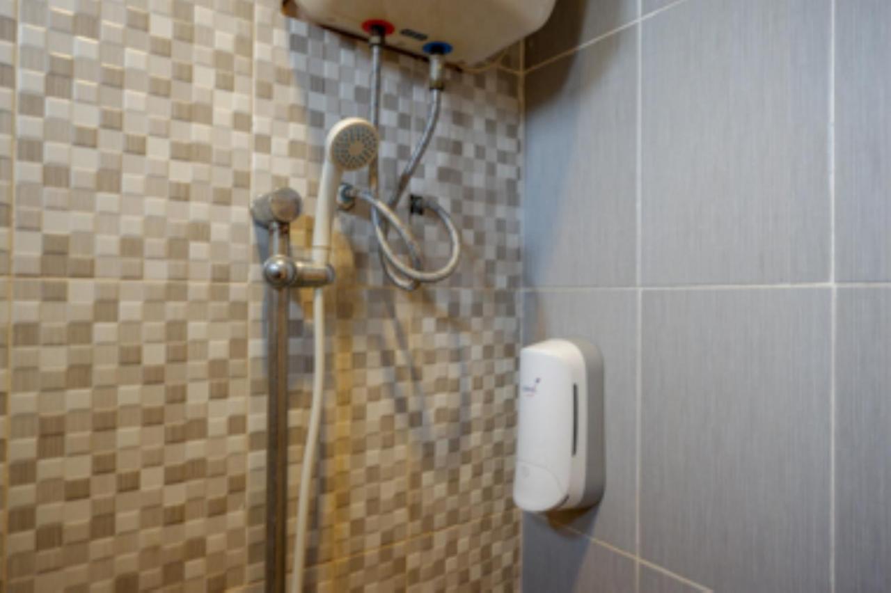 Oyo 1251 Residence 8 Семаранг Екстериор снимка