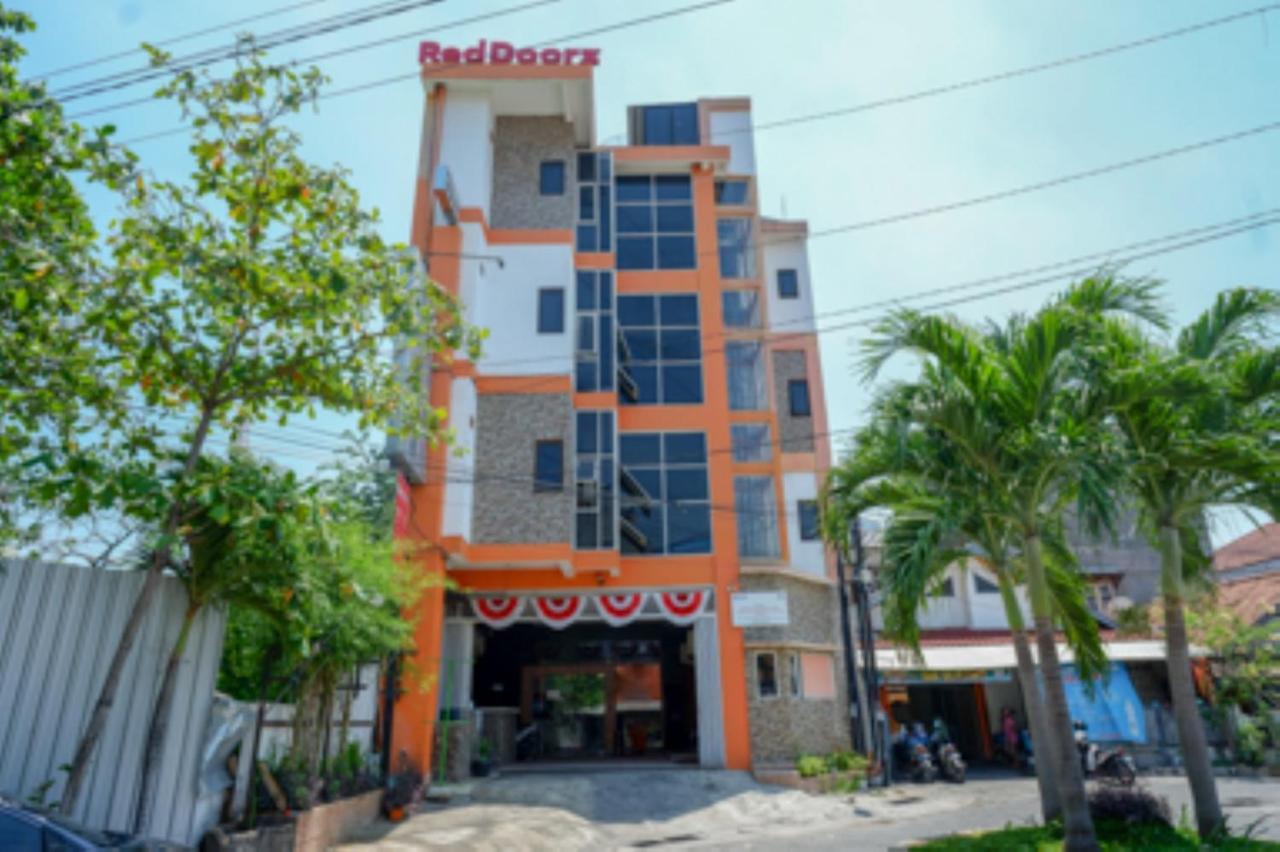 Oyo 1251 Residence 8 Семаранг Екстериор снимка