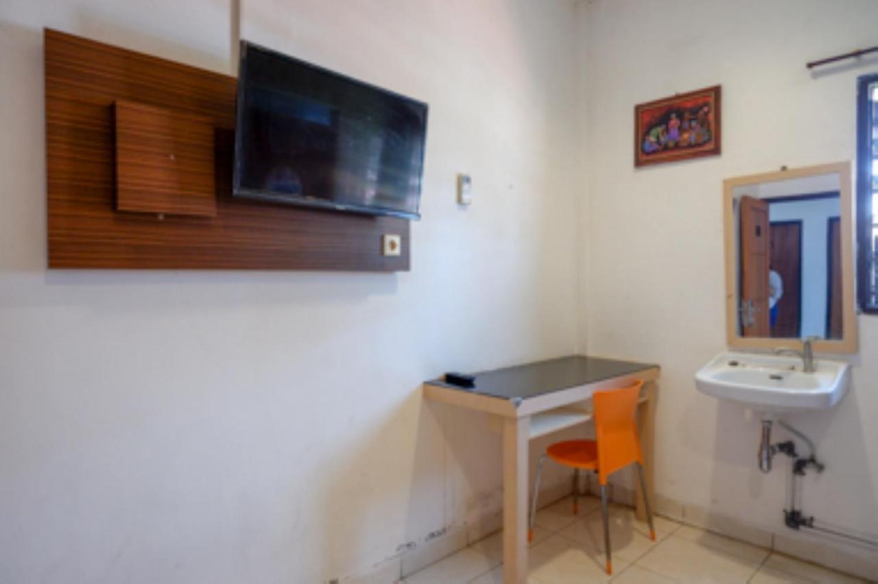 Oyo 1251 Residence 8 Семаранг Екстериор снимка