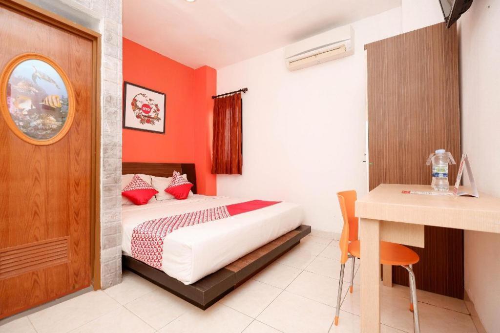Oyo 1251 Residence 8 Семаранг Екстериор снимка