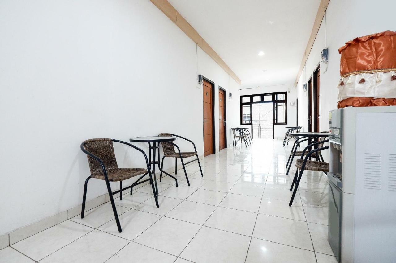 Oyo 1251 Residence 8 Семаранг Екстериор снимка