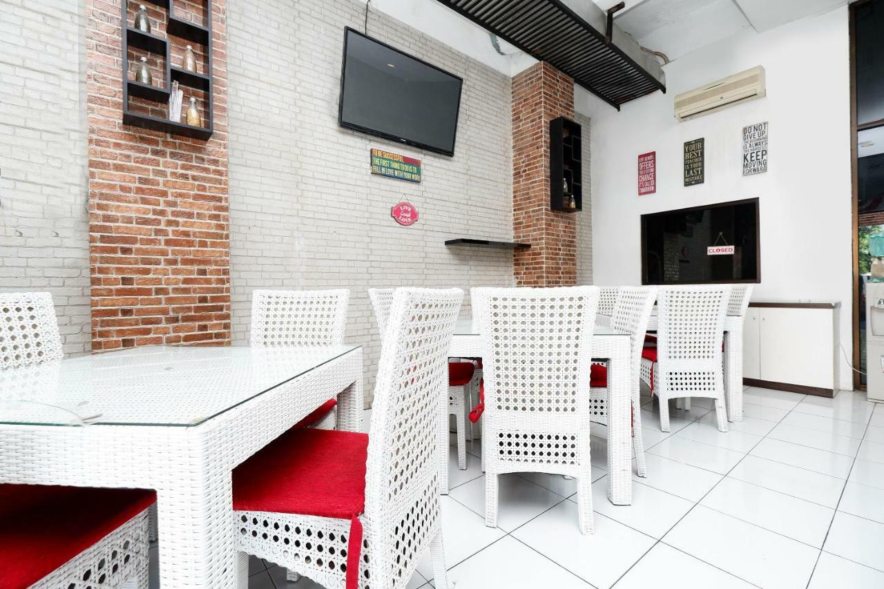 Oyo 1251 Residence 8 Семаранг Екстериор снимка